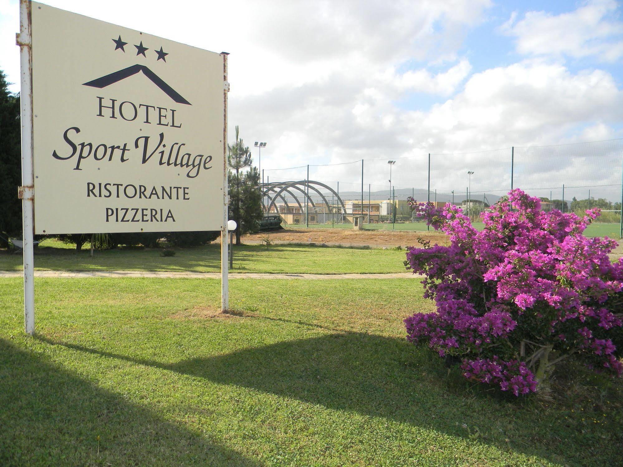 Hotel Sport Village Иглесиас Екстериор снимка